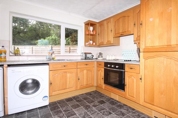 Bridge Road, Farnborough, GU14 0HT